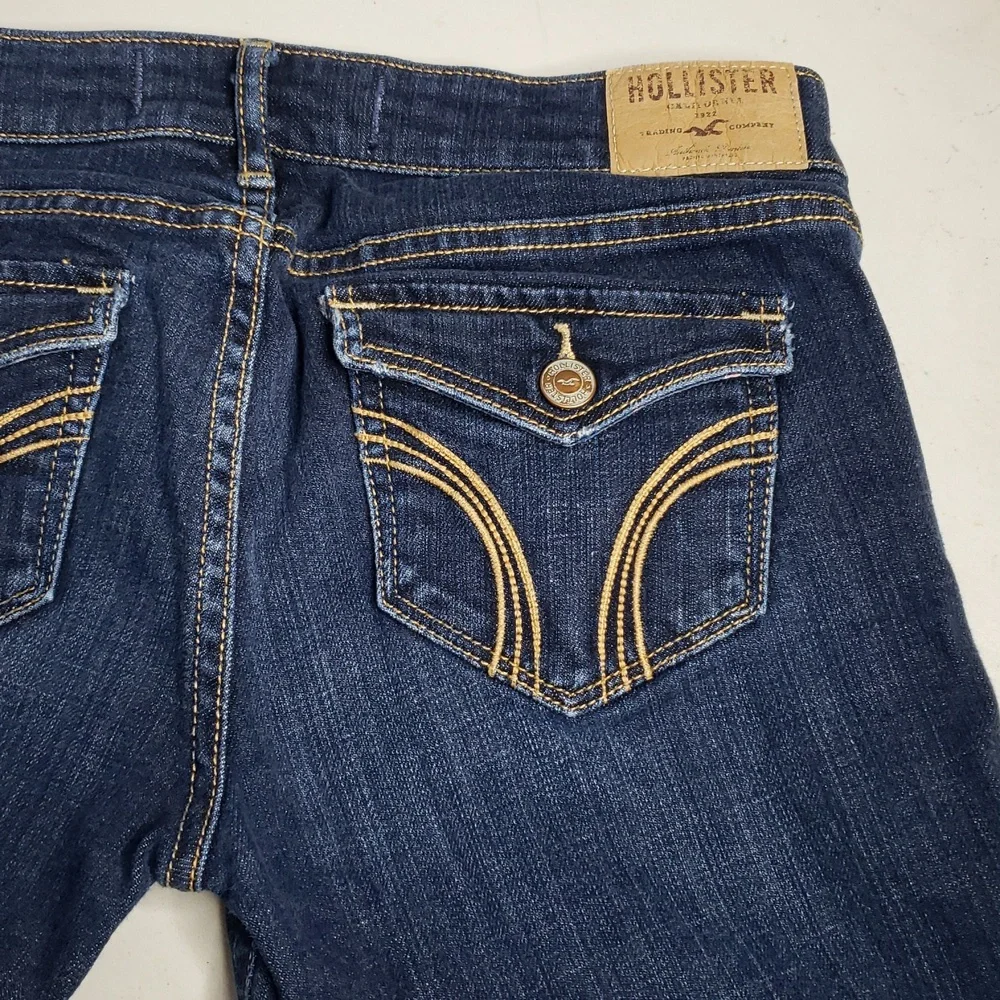 Hollister Womens Cotton Capri Roll Tab Hem Jeans Size 27 Denim Blue Y2K Low Rise